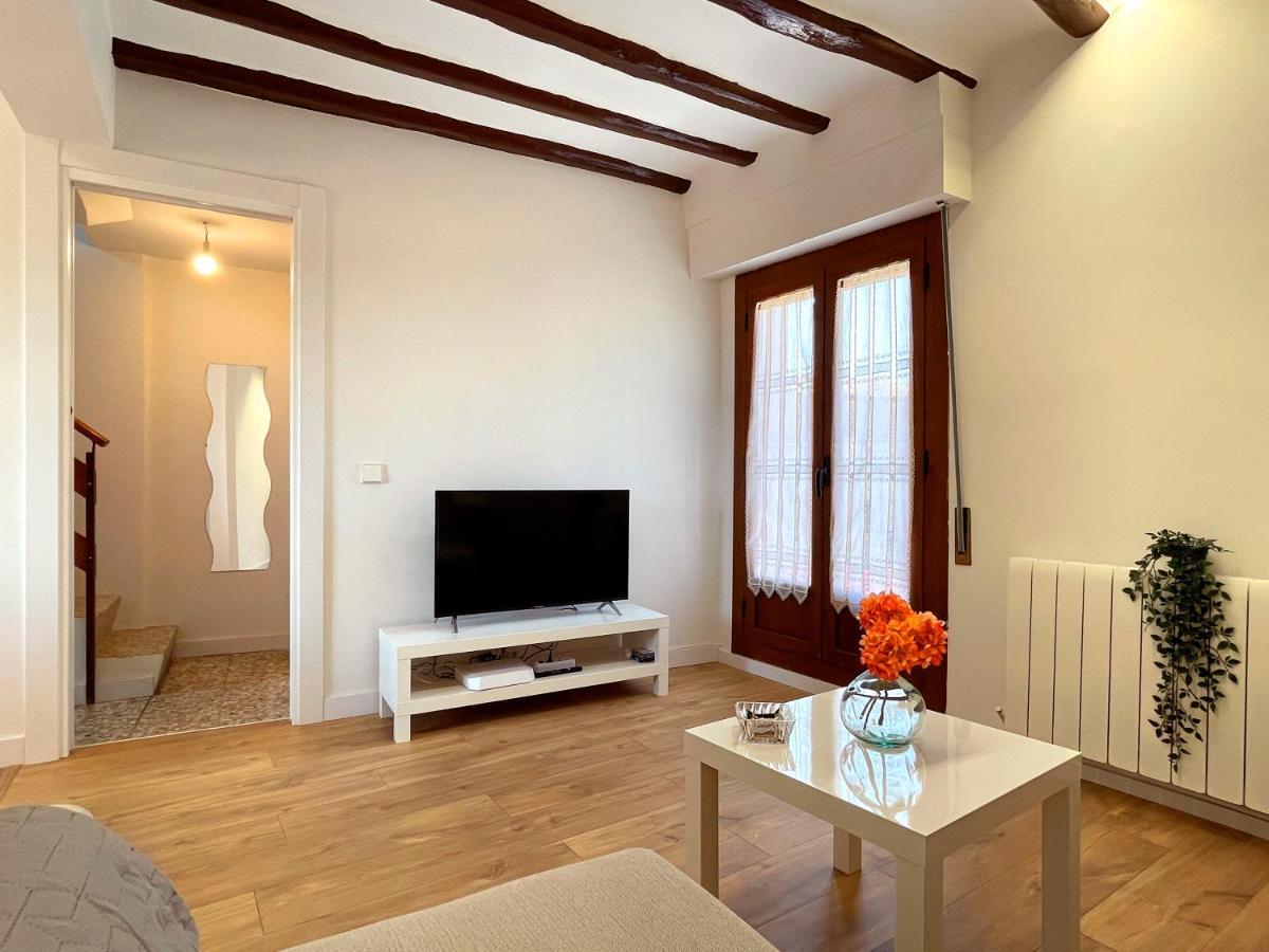 Apartamentos Vianeando Viana  Bagian luar foto