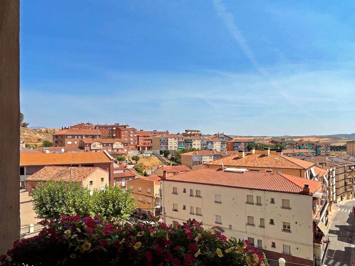 Apartamentos Vianeando Viana  Bagian luar foto